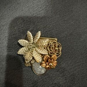 Vintage Style Gold and Pearl Brooch